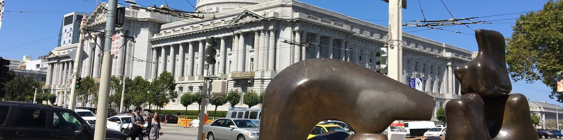 Henry Moore sculptur and City Hall