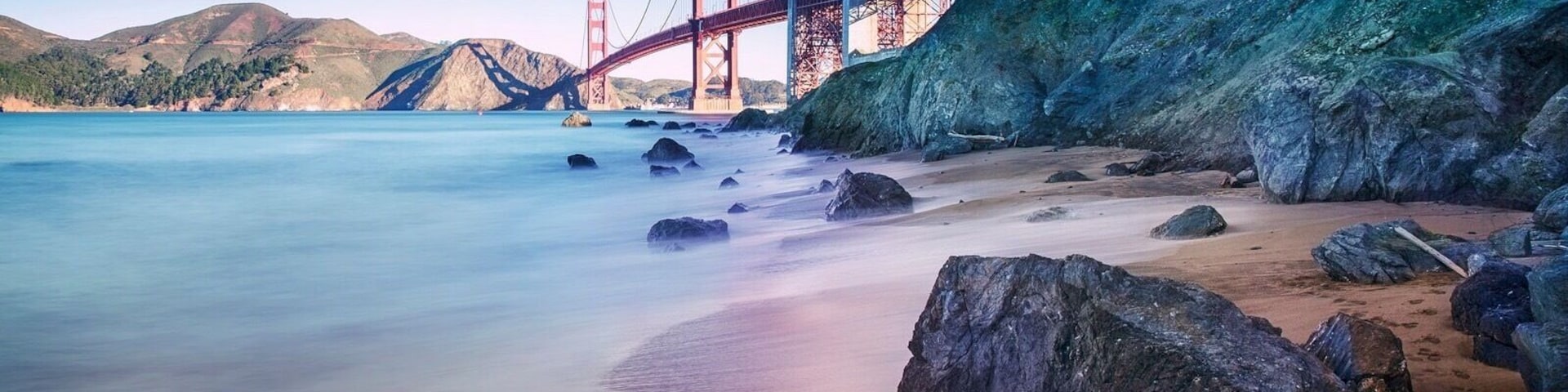 A nice spot to shoot photo, this angle was very popular everyone seems to enjoy coming back to hang out and to photographing