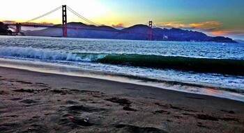 One of my favorite sunset spots in SF looking out at the Golden Gate. 🌞