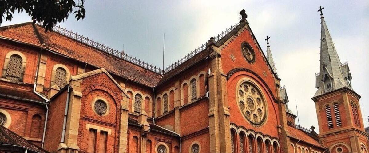 Hó Chí Mính, Vietnam. Notre dame. #architecture