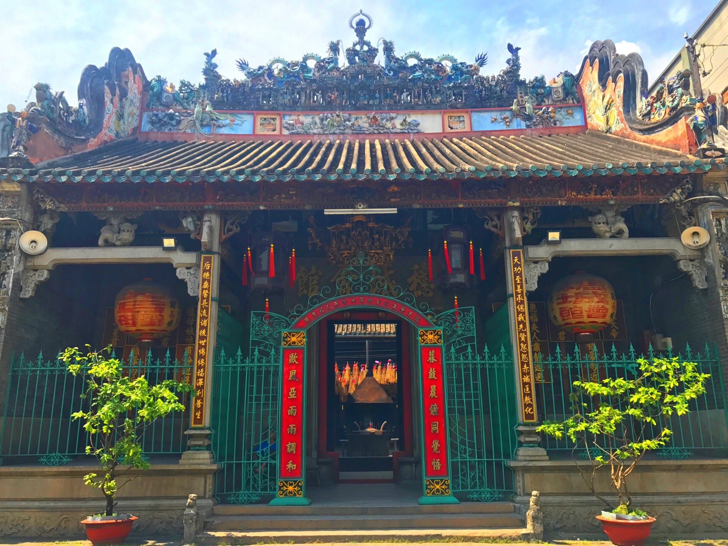 Ba Thien Hau temple in Ho Chi Minh, dedicated to the Chinese sea goddess Mazu.