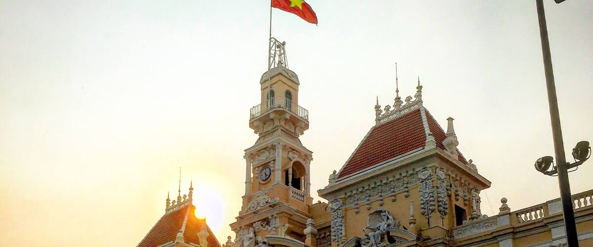 Sunset over the city hall in Ho Chi Minh City...
#hochiminh #vietnam #sunset #buildings #architecture