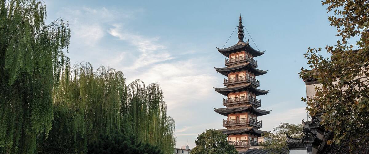 FaHua tower built between AD 1205-1207 at Southern Song Dynasty. Original tower collapsed at Ming Dynasty and left one floor. Ming WanLi year 36 (AD 1608) rebuilt it again.