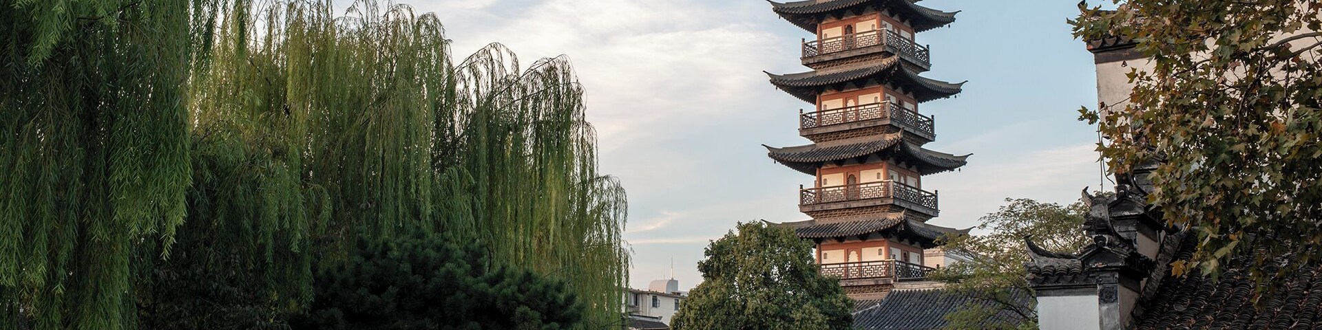 FaHua tower built between AD 1205-1207 at Southern Song Dynasty. Original tower collapsed at Ming Dynasty and left one floor. Ming WanLi year 36 (AD 1608) rebuilt it again.
