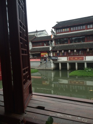 Love the history of this old town! Quaint alleys filled with musicians, tea shops, coffee shops, handmade wood items, boat rides, cafes....just a great place to indulge in culture!