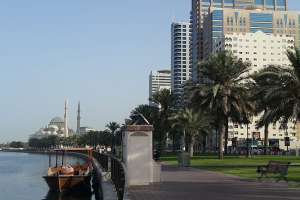Al Majaz Waterfront is one of Sharjah’s most popular destinations for tourists and residents and offers a range of events and activities throughout the year. Kids enjoy Al Majaz’s splash park, miniature golf and play areas while their parents can use the jogging track, take a private boat cruise or simply enjoy a quality dining experience.
#Travels #Travelling #Places #Photography #Sharjah #UAE