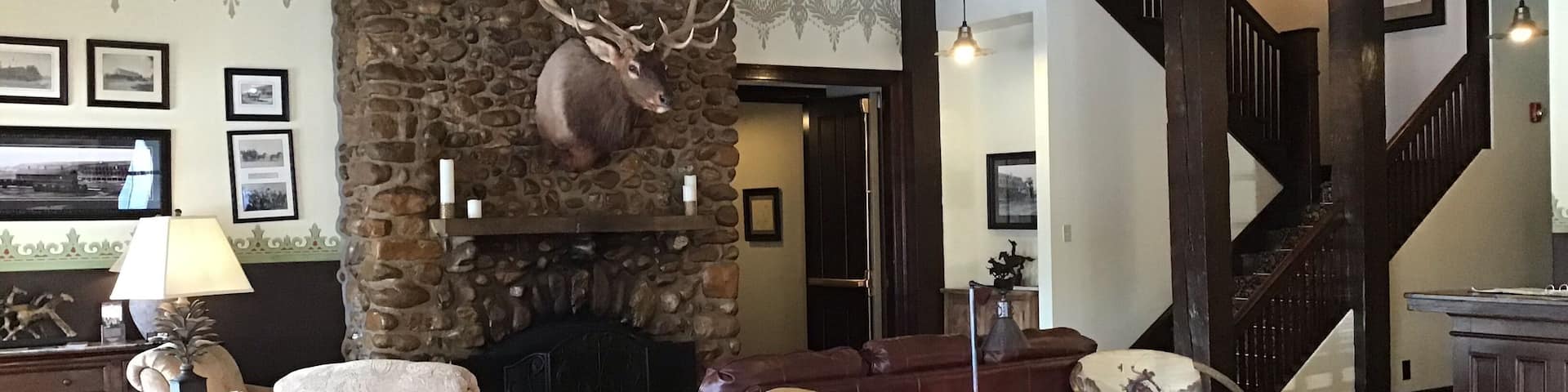 Sheridan Inn, a historic hotel was a whole new experience, “Buffalo Bill” Cody being a part owner of the beginnings, each of the 24 rooms decorated and named after people in his life or part of the “Wild West Show”.