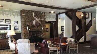 Sheridan Inn, a historic hotel was a whole new experience, “Buffalo Bill” Cody being a part owner of the beginnings, each of the 24 rooms decorated and named after people in his life or part of the “Wild West Show”.