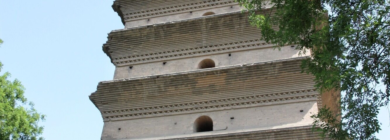 Nice quiet place , nice garden .