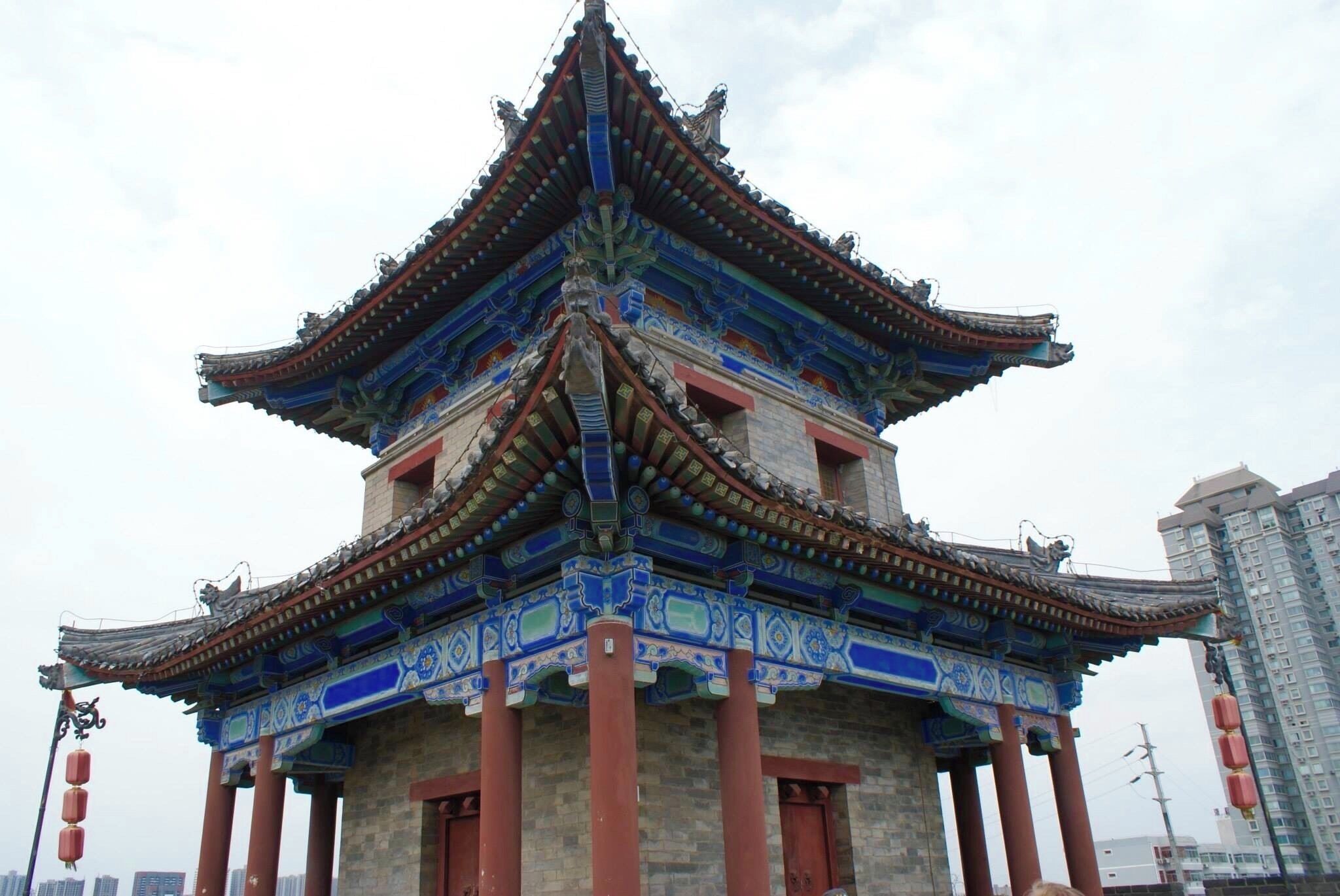 A bike ride around the Ancient City Walls in definitely a must whilst in Xi’an.