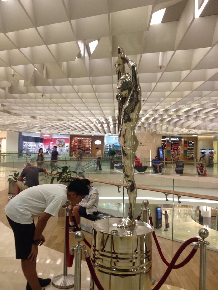 Ion Orchard is one of prestige Mall in Singapore where qe can find all kind of branded goods.... Time to time they exhibition... 