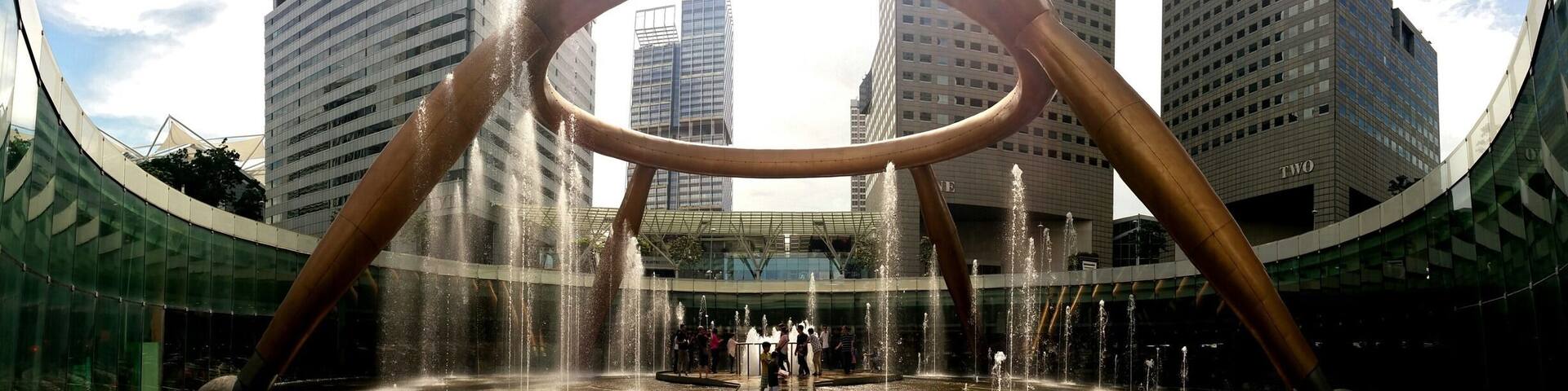 Fountain of Wealth! Touch the water and be rich! :p