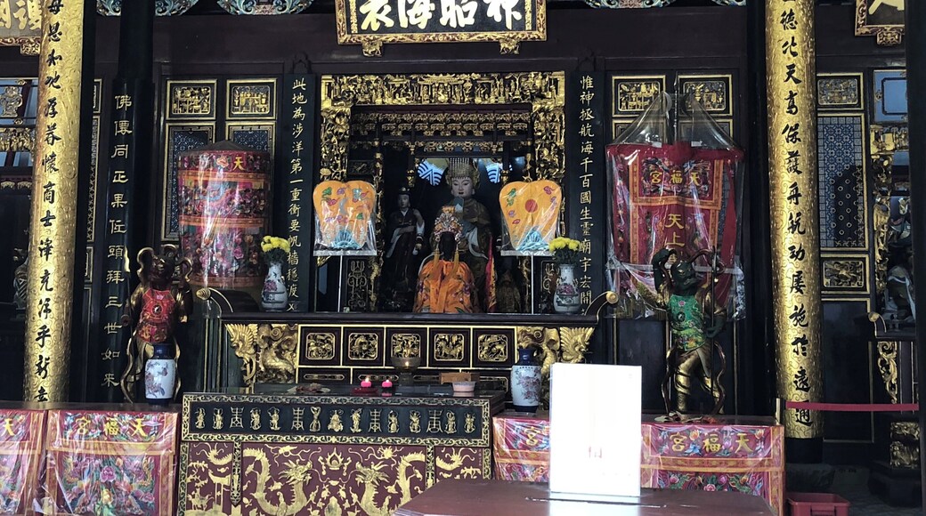 Chinese temple I visited in Singapore.