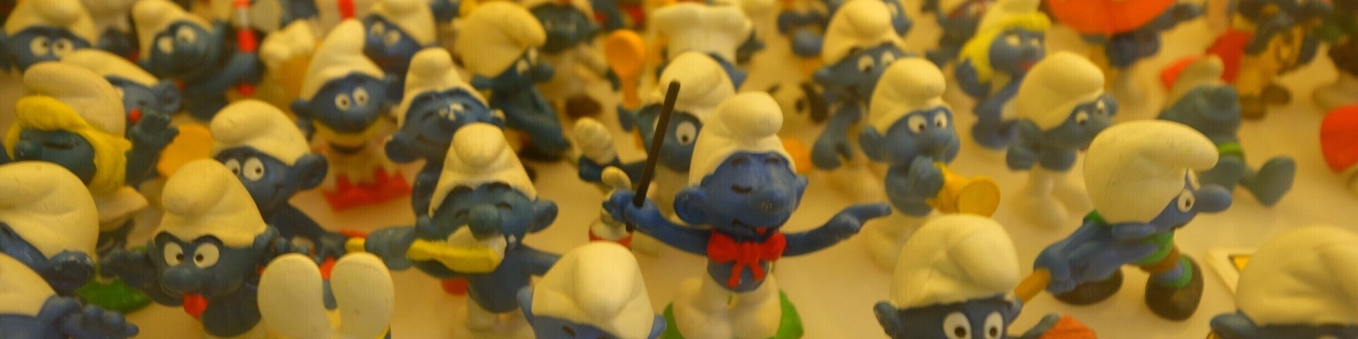 MINT Museum of Toys - a museum showcasing unique and rare collection of vintage toys. MINT stands for Moment of Imagination and Nostalgia with Toys. The toys are spread across 5 floors of this museum. Teddybears,Flinstones,Tom & Jerry,Disney,Alice,Popeye,Tintin and many more. The museum even has large collection of original enamel signs and tin boxes. The exhibits give a glimpse of the era and revolutions of those days."White Star Line" tobacco tin was one such exhibit which used to belong to one of the survivors of the ship Titanic. Golliwog dolls exhibits marked as a historical reminder of the need for racial sensitivity.It also had newspapers of the times headlining the Kennedy Assassination and when Johnson was sworn in as President. One of my favorites were the toys and mugs of The Beatles. There were many toys of superheroes - Captain America, Batman and the Justice League team. But what caught my eye was a toy of The Joker smiling and standing alone amidst the heroes. It sure looked eerie even as a toy!
#singapore #MINT #museum #toys #nostalgia #childhood