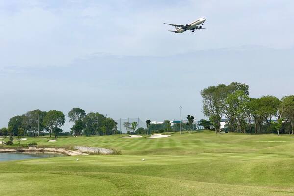 Beautiful Golf course near the airport