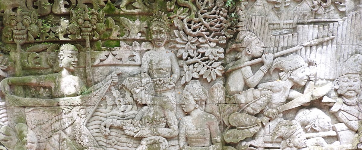 Malay warriors on a relief in Fort Canning Park, Singapore. This is only a small part of a huge mural stretching along a pathway which depicts activities that may have taken place in ancient Singapore. Fort Canning Park was once the burial ground of Malay kings.
#Details
#LikeALocal