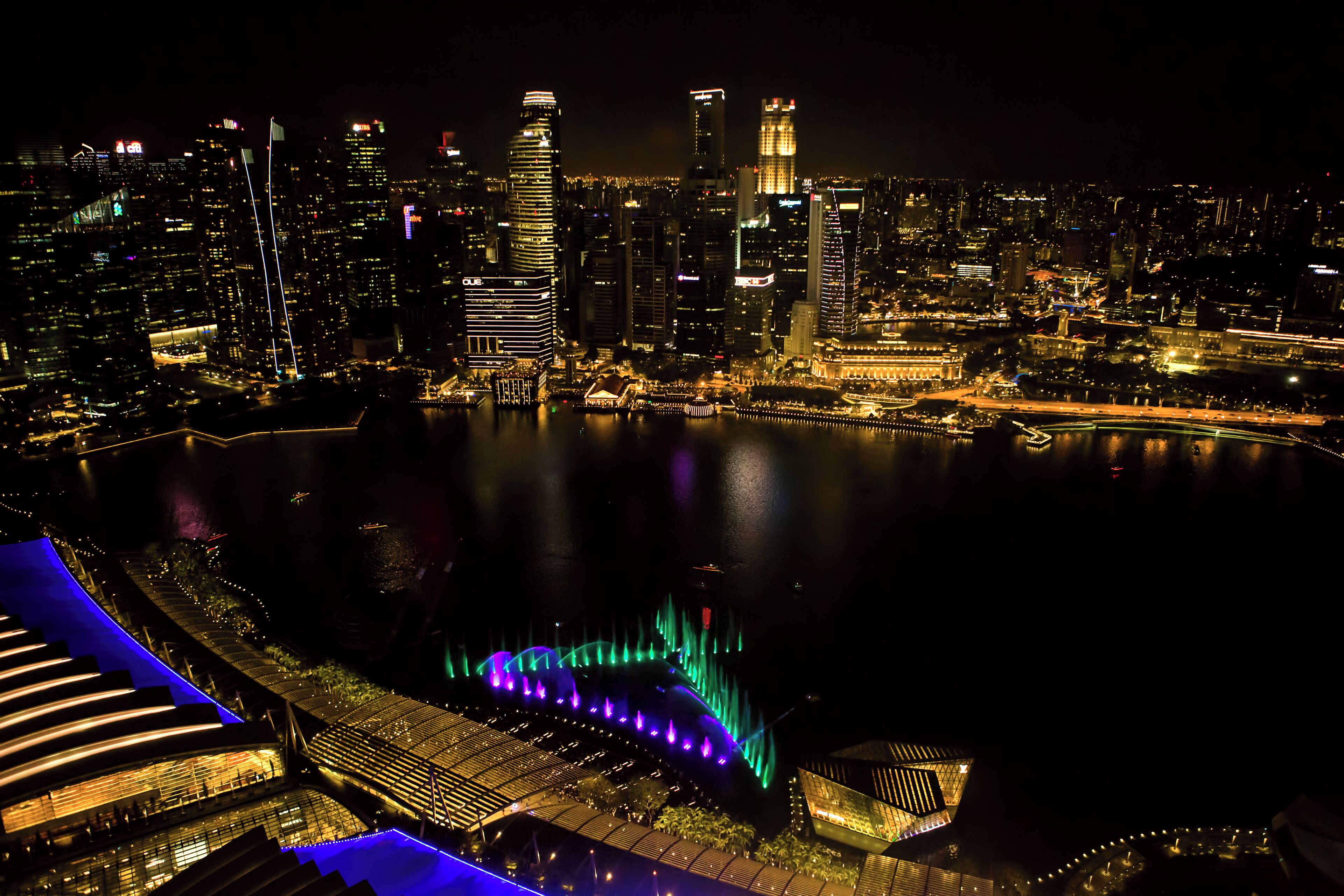 SPECTRA Light & Water Show
as seen from Marina Bay Sands Skypark Observatory (56th floor).