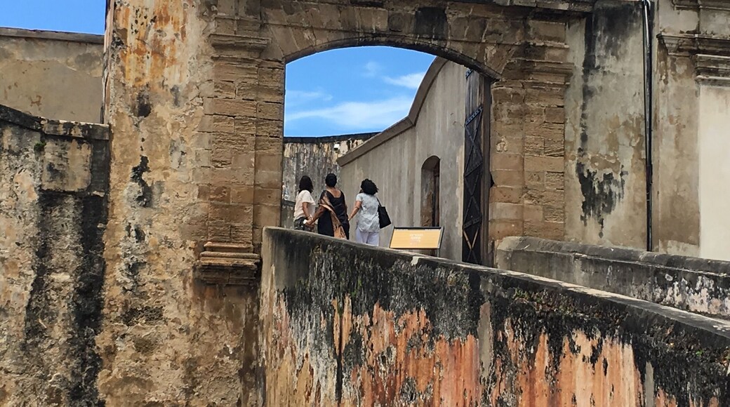 Entrance to the fort #history