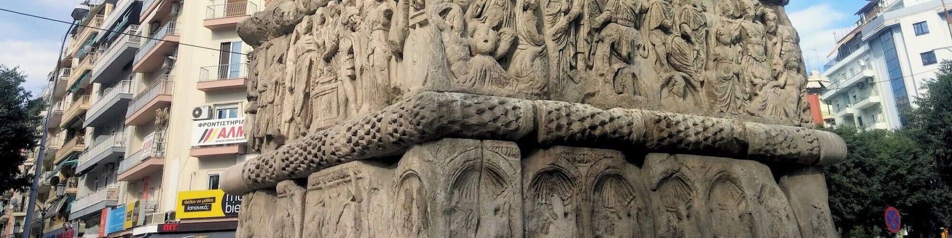 The Arch of Galerius in Thessaloniki, Greece, was built in 198 A.D. with detailed stone relief. This and the nearby Rotunda are must sees in the city to understand its history.
#history #greece