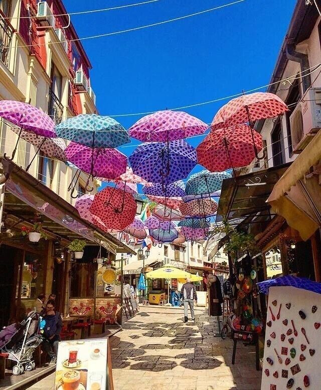 The famous old Grand Bazaar
Celebrating the start of Summer and tourist season #lifeatexpediagroup