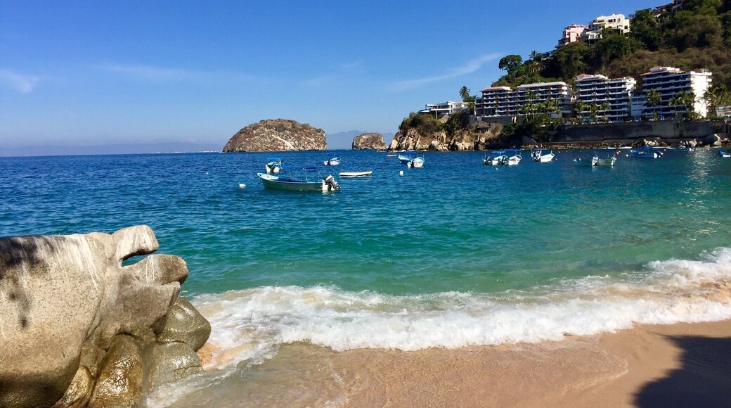 Arches national park In the background... Los Arcos..