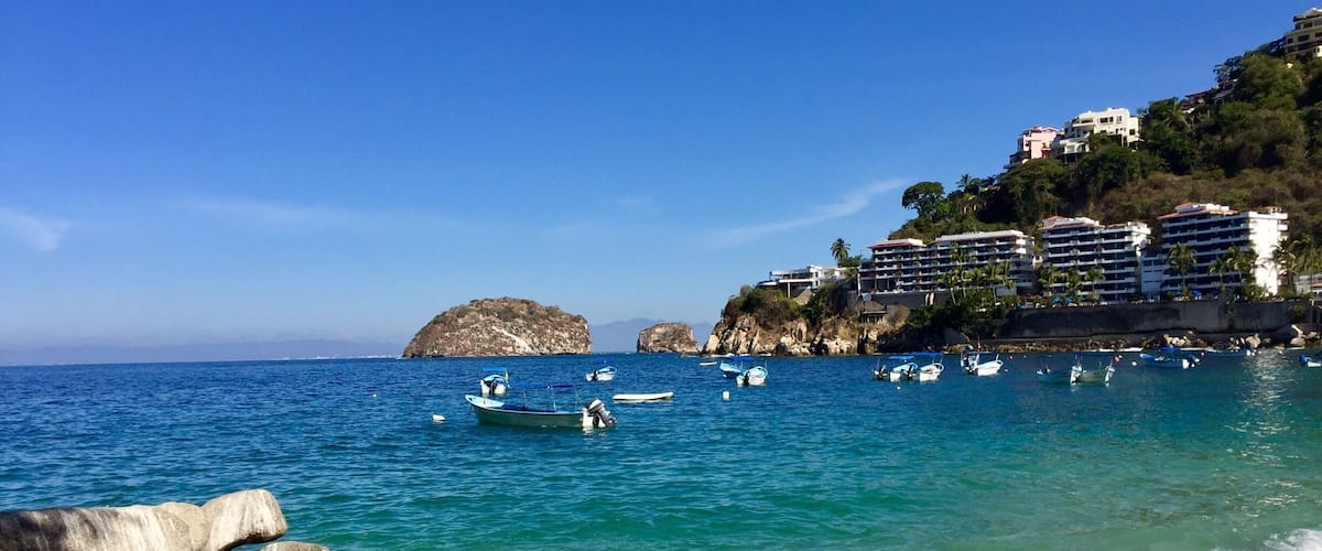Arches national park In the background... Los Arcos..