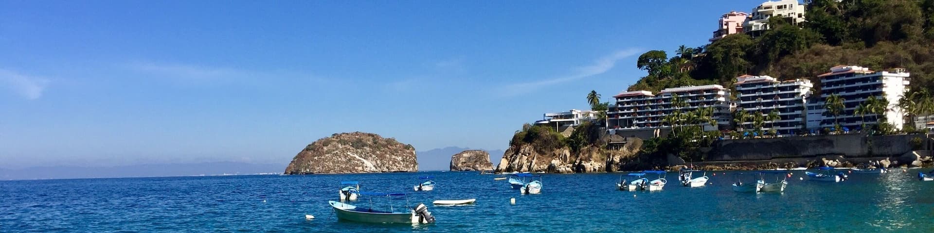 Arches national park In the background... Los Arcos..