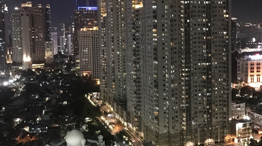 Jakarta at night #lifeatexpedia