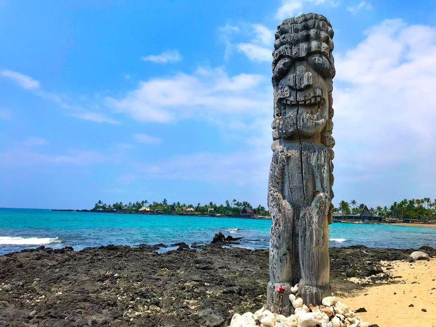 A weathered statue of the Hawaii god Ku.
Ku is the god of war and prosperity.