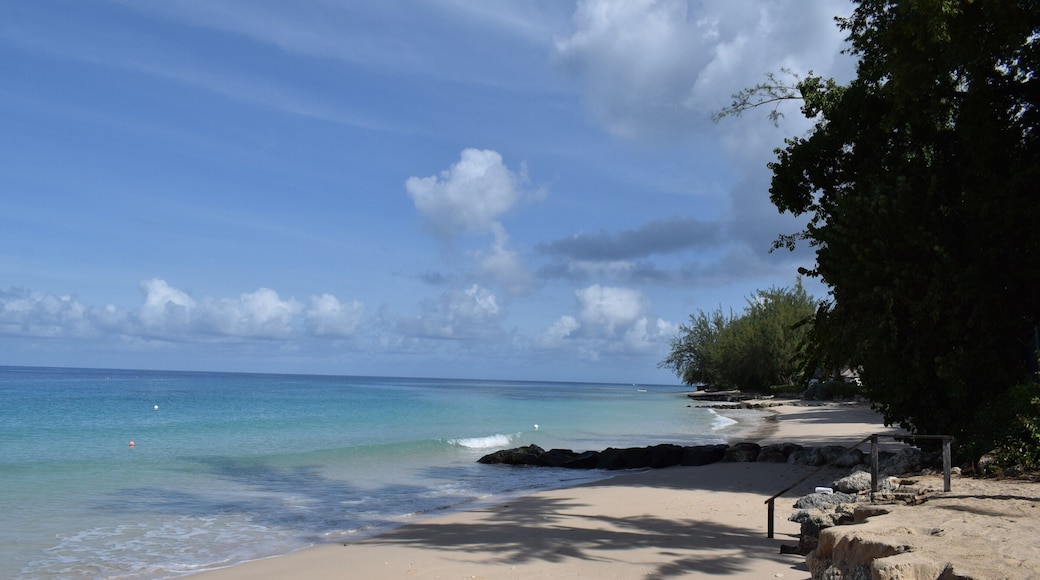 Stay at the stunning Colony Club to experience the pristine white sand beaches and warm Bajan water of Barbados' Platinum coast #BeachTips #LifeAtExpedia
