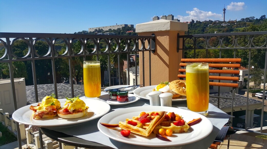 Breakfast with a view at the Four Seasons Johannesburg #hotel #food #travel #breakfast #goodeats