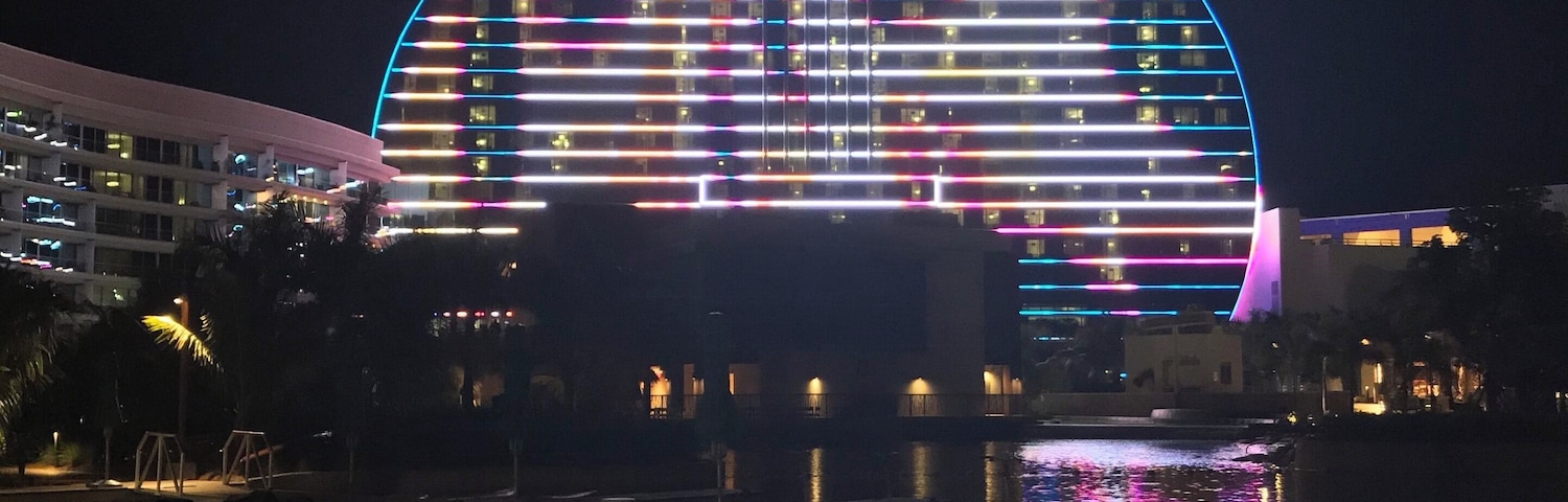 The guitar hotel by hard rock. Twice a day it has an amazing light show to music that lasts about 15 mins. Well worth a watch.