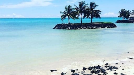 The beachfront location of the Sheraton Somoa is enchanting...blue ocean, white sand, palm trees. There’s nothing not to like about this friendly, hospitable island in the South Pacific. #lifeatexpedia