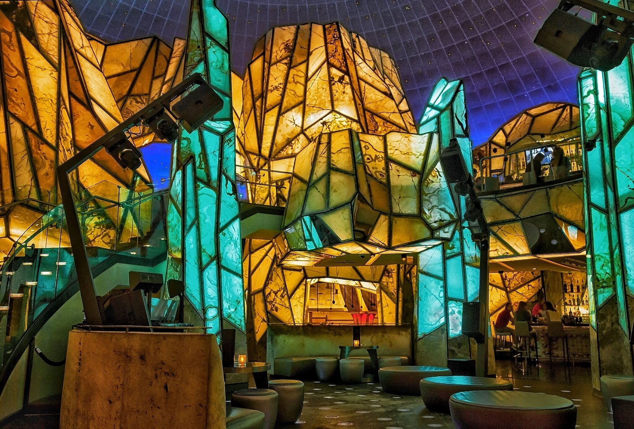 Wombi Rock, part of Mohegan Sun's Resort and Casino of the Earth, is a glowing three-story white onyx mountain, is home to Leffingwells Martini Bar. Overhead is the world's largest indoor planetarium dome. 
Mohegan Sun is such a beautiful resort! I just love shooting here! I hope to get back here soon.. 
