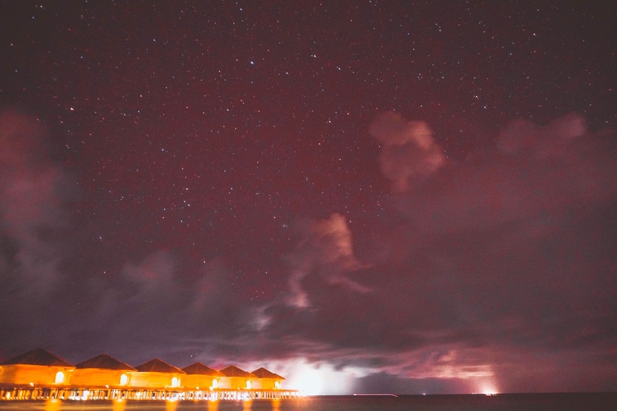 Beautiful lights of the sky and illuminated bungalows in Anantara Veli, Maldives. Such a dreamy place! #LifeAtExpedia #travel