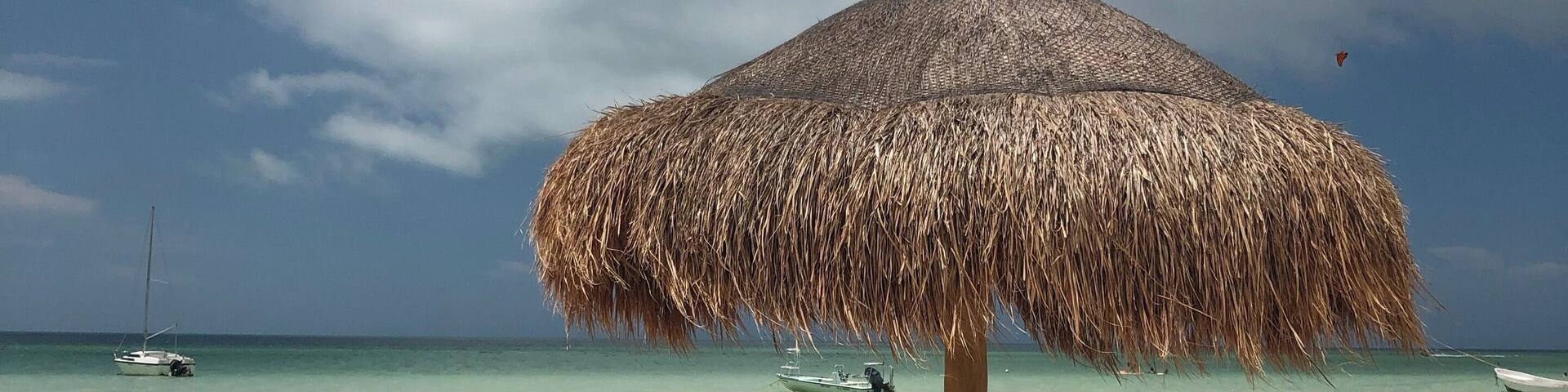 Isla Holbox is a perfect place to disconnect because the WiFi doesn’t work! Finally was able to catch up on a few books.....and this view was perfect! #LifeAtExpedia