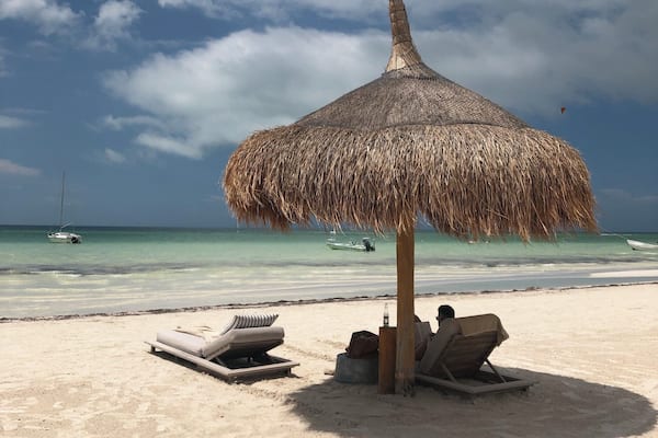 Isla Holbox is a perfect place to disconnect because the WiFi doesn’t work! Finally was able to catch up on a few books.....and this view was perfect! #LifeAtExpedia