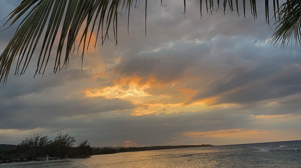 the waves are too relaxing. thunders come and go but not long enough to ruin anything