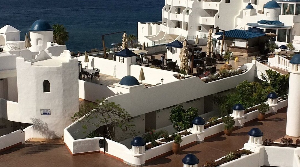 Great place to stay. We have an apartment there and spend a few months of the year in the sunshine