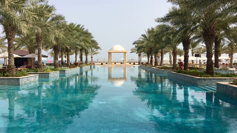 Within close proximity to the desert, beaches and Hajar mountains with its 1.5 kilometers of private sandy beach, the Hilton Resort & Spa, Ras Al Khaimah offers the perfect destination for exploring the northern Emirates and the Musandam Peninsular of Oman.
