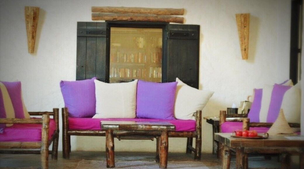 The homey, unique and nature-inspired lobby.