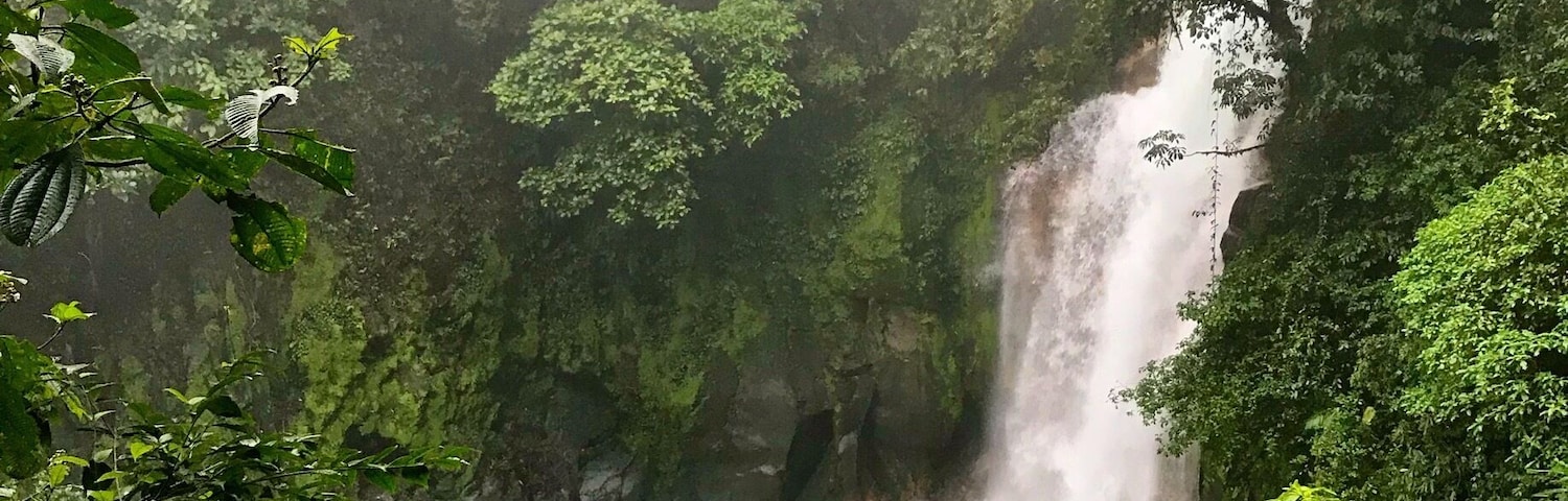 The short hike is worth the view! The water’s color is due to minerals from the nearby volcano causing it to appear to be a bright beautiful turquoise. #river