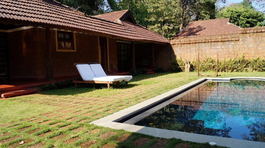 One of the best resorts to stay in when in Coorg, Karnataka.
#india #coorg #scotlandofindia #besthospitality #resorts #hotel #privatepoolvilla