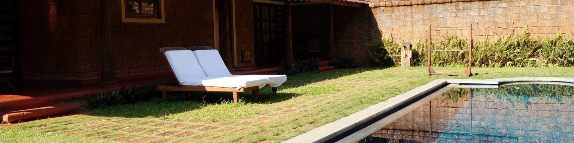 One of the best resorts to stay in when in Coorg, Karnataka.
#india #coorg #scotlandofindia #besthospitality #resorts #hotel #privatepoolvilla