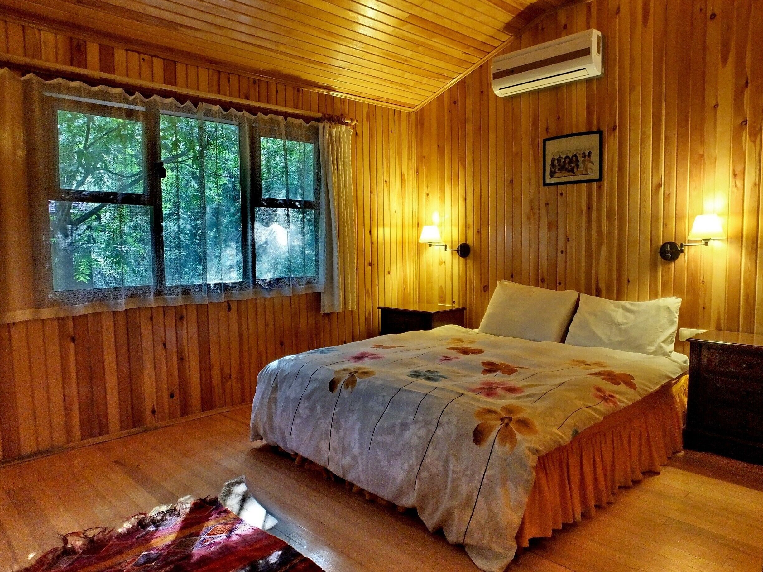 Kibala Hotel; With only 6 individual pine cottages in a 2500 sqm landscaped garden, we provide space, privacy and comfort. Being a very small hotel, we are able to combine friendly hospitality with a high quality service well suited to the needs of our guests.