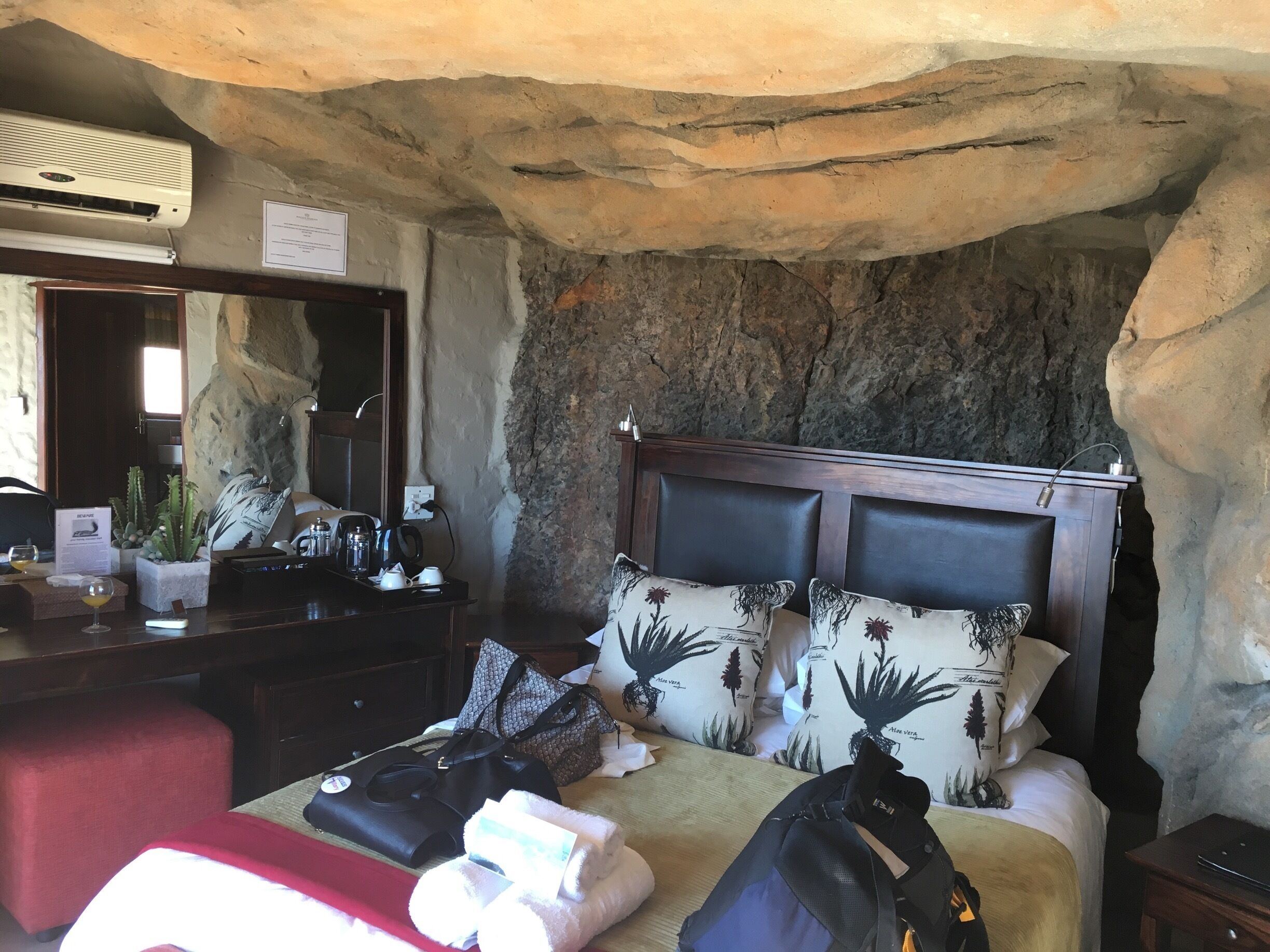 Yes this is a room inside a cave 