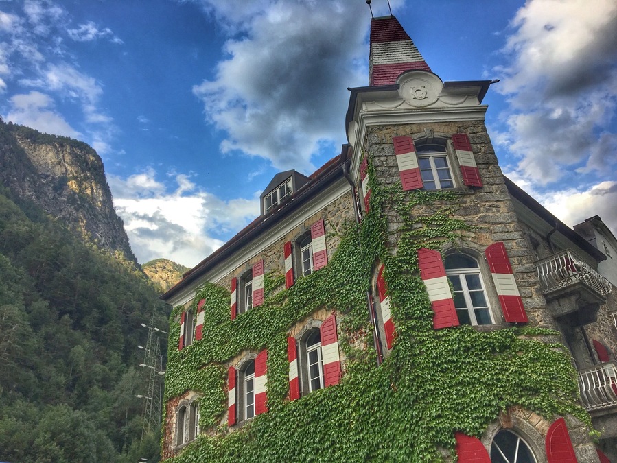 This is a perfect place to stop when in the area. Includes its own onsite brewery, beer garden, restaurant and pizzeria. An ideal place to rest and refuel after exploring the Dolomites