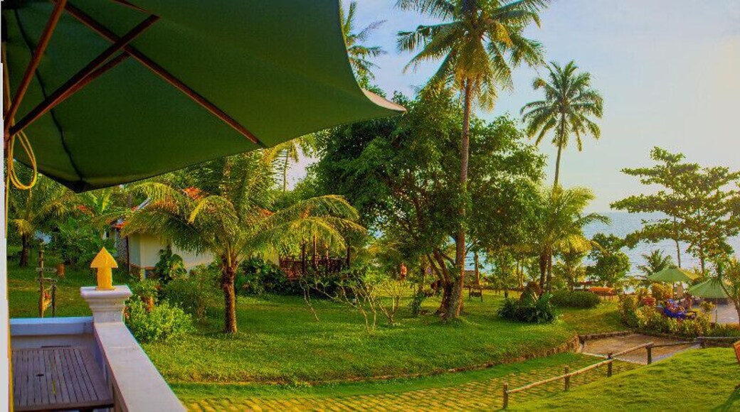 very restfull place (hdr panorama)