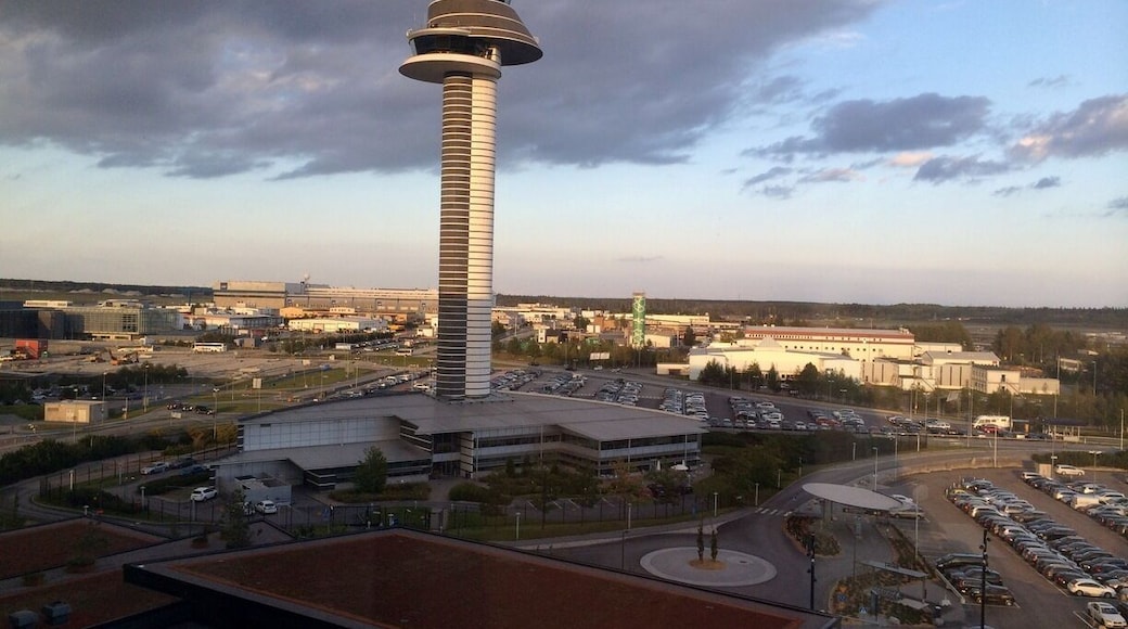 Flight control tower