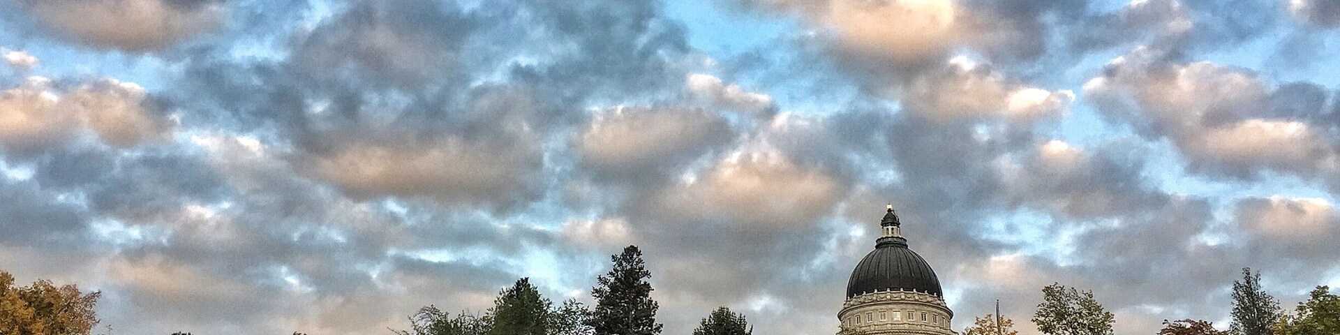 #utahcapital #slc #clouda #dawn #setlife